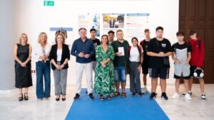 EXPOSICION PREMIADOS CONSEJO SOCIAL-84