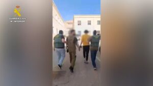 Guardia Civil esclarece un robo con violencia en una vivienda y detiene a sus dos presuntos autores