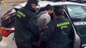 La Guardia Civil detiene a dos personas en Las Norias de Daza