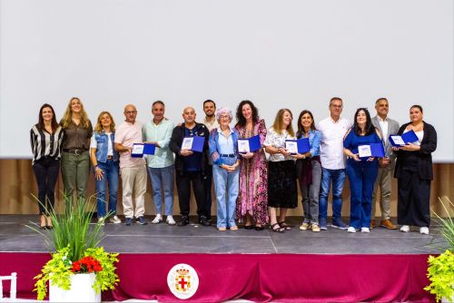 María del Mar Vázquez y el Equipo de Gobierno participan en el Encuentro Vecinal celebrado en el Palacio de Congresos de El Toyo 4