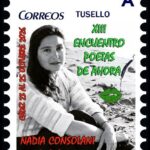 Un sello personalizado de Correos rinde homenaje a Nadia Consolani en el XIII Encuentro Poetas de Ahora de Cádiz