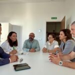 El delegado de Sanidad de Almería respalda la campaña de vacunación de la gripe con los mayores de 60 años