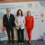 La alcaldesa destaca “la importancia de la prevención sobre el cuidado de la piel” en las Jornadas Andaluzas de Dermofarmacia